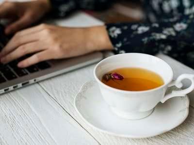 gratis een kopje thee drinken bij je vrienden